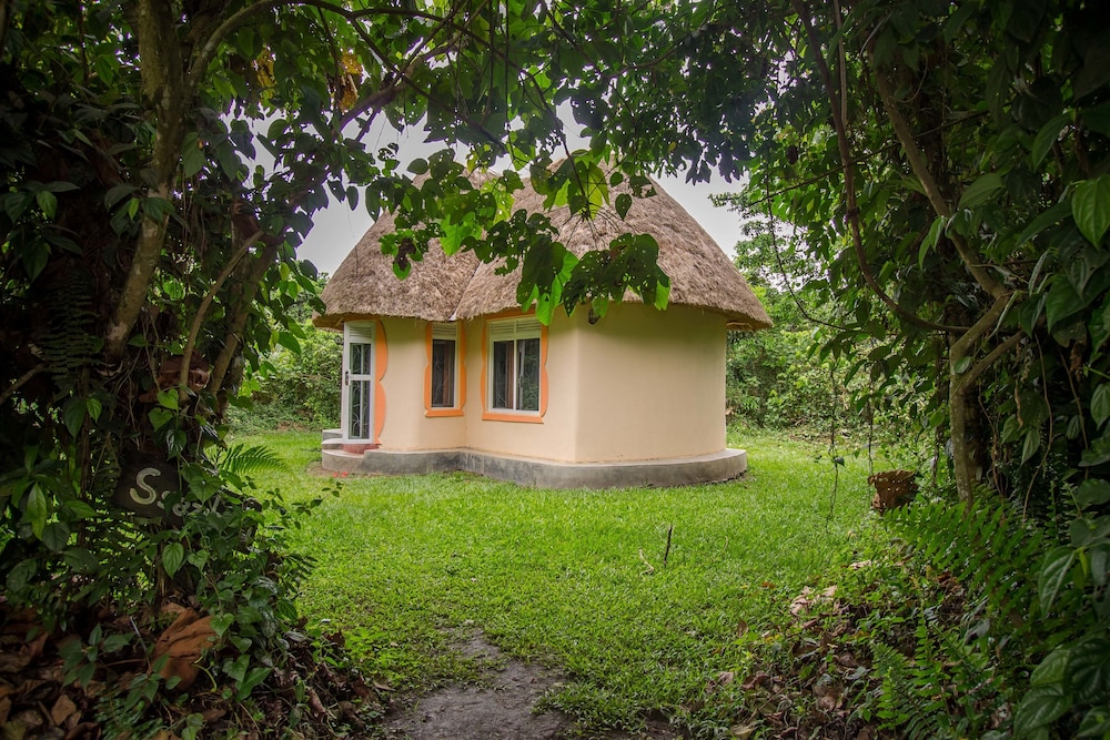 Roots Retreat and Camping Resort