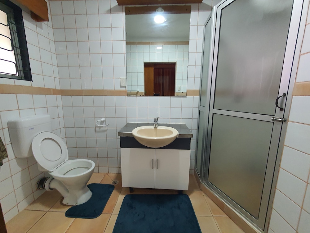 Axis Apartments
