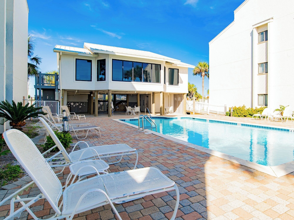 Shipwatch Surf & Yacht #301D by Southern Vacation Rentals