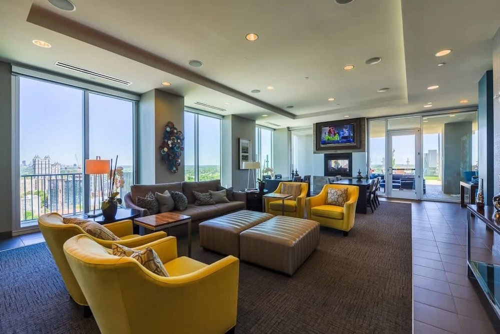 Midtown Luxepad 1b1b Rooftop Lounge Pool Gym Xbox