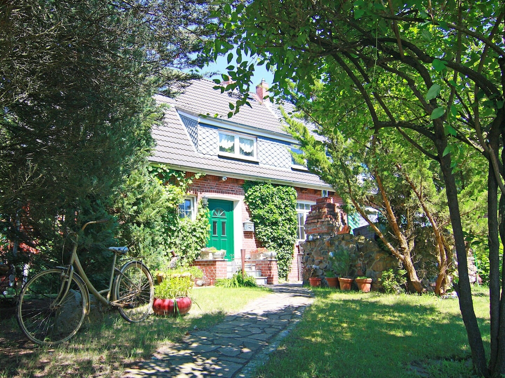 Peaceful Apartment in Ostseebad Boltenhagen With Terrace