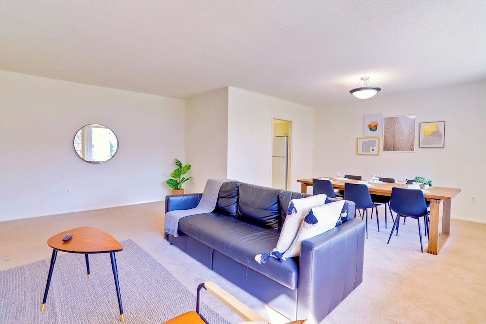 Prime Crystal City Apartments