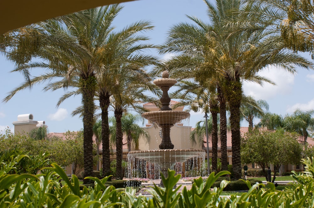 Alamo Vacation Townhomes