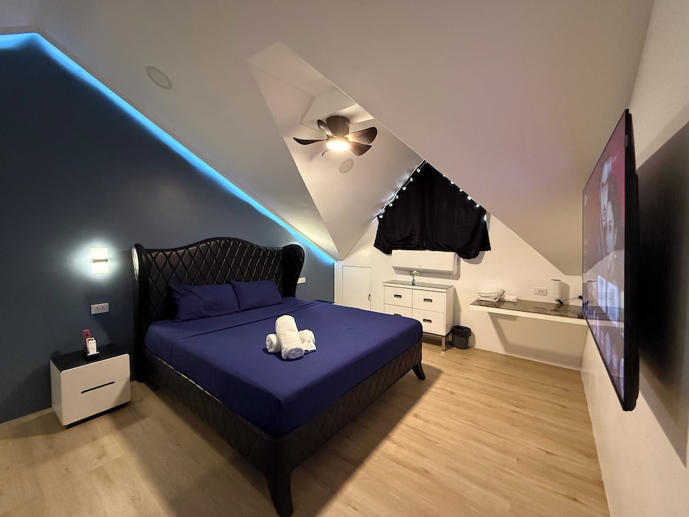 Kandi Suites 2BR with private Jacuzzi
