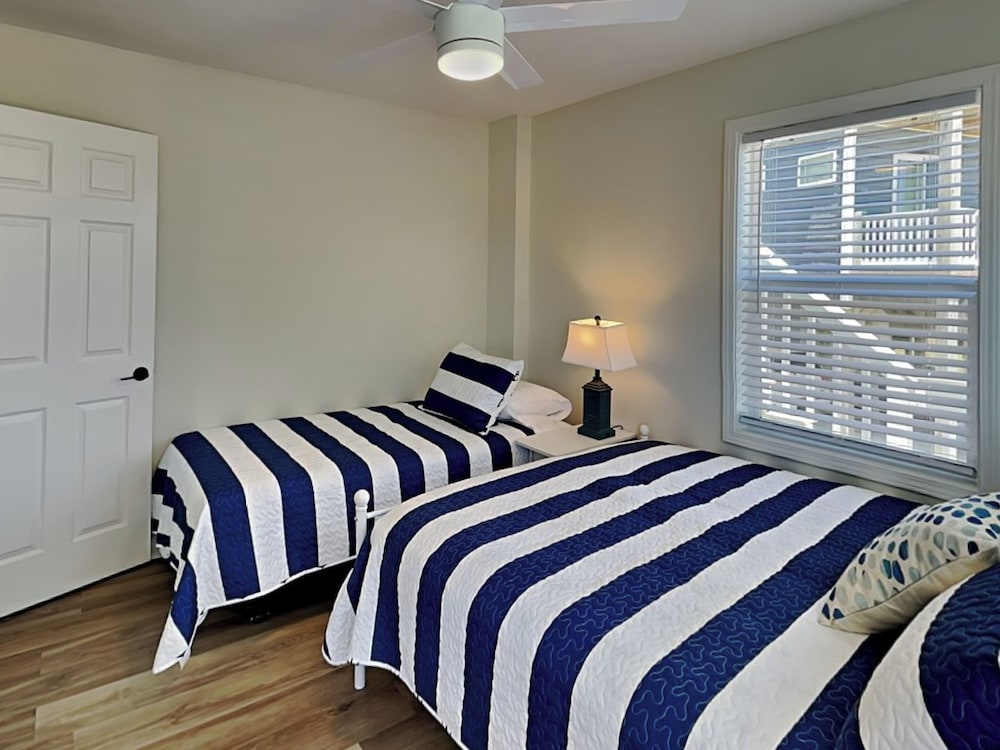Sunset Retreat by Topsail Realty