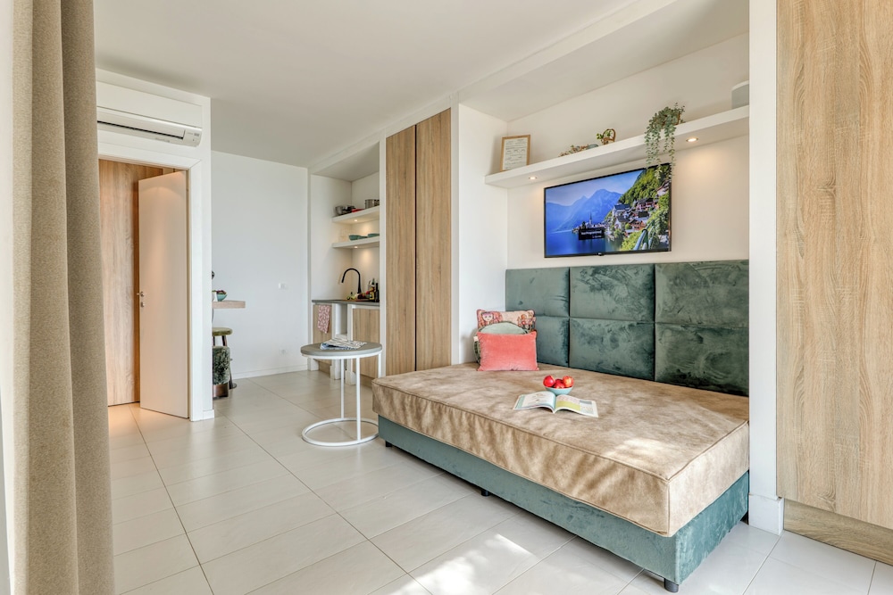 Holiday Resort Balzi Rossi