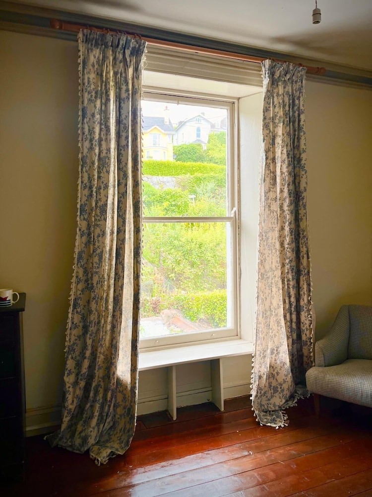 Lynwood house view 2