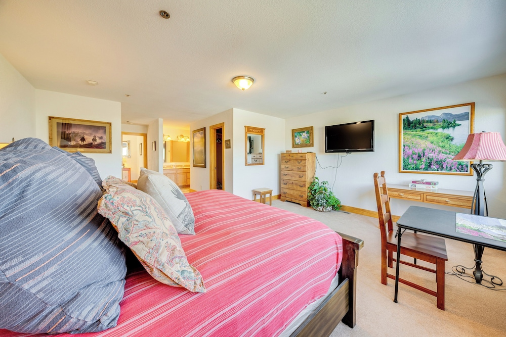 6 Mi to Keystone Resort: Dillon Condo w/ Balcony