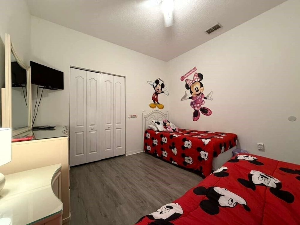 Pool •Spa •Game Rm •10 min Disney-Fun Disney Oasis