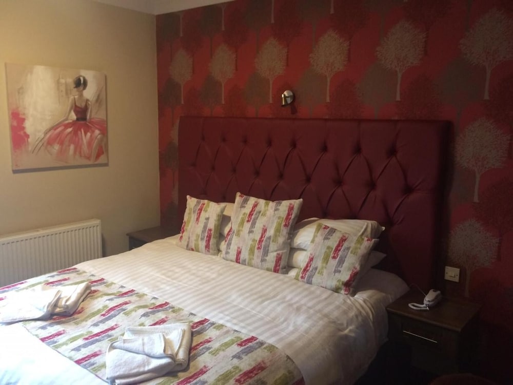 The Griffin Inn Hotel - Image 3