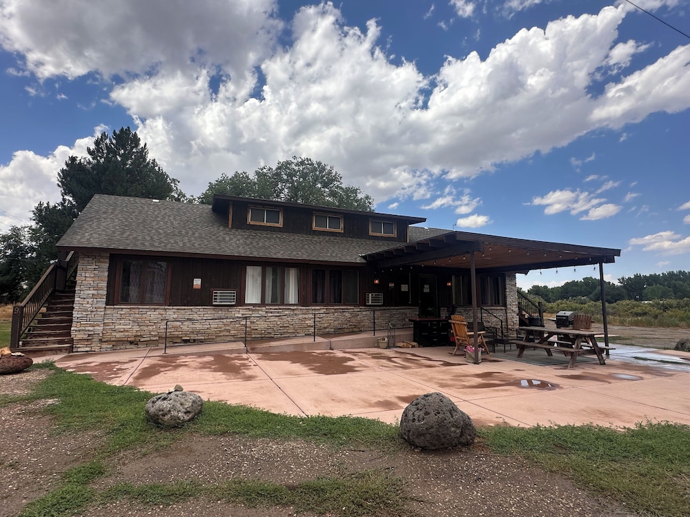 Moosehead Lodge & Cabins
