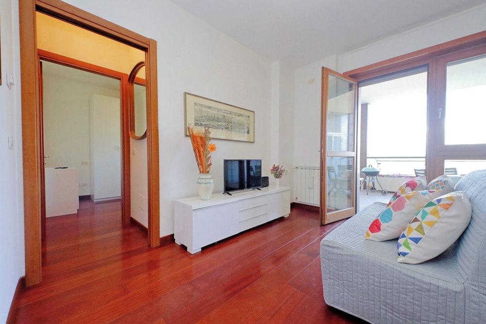 Modern Flat with terrace near Eataly