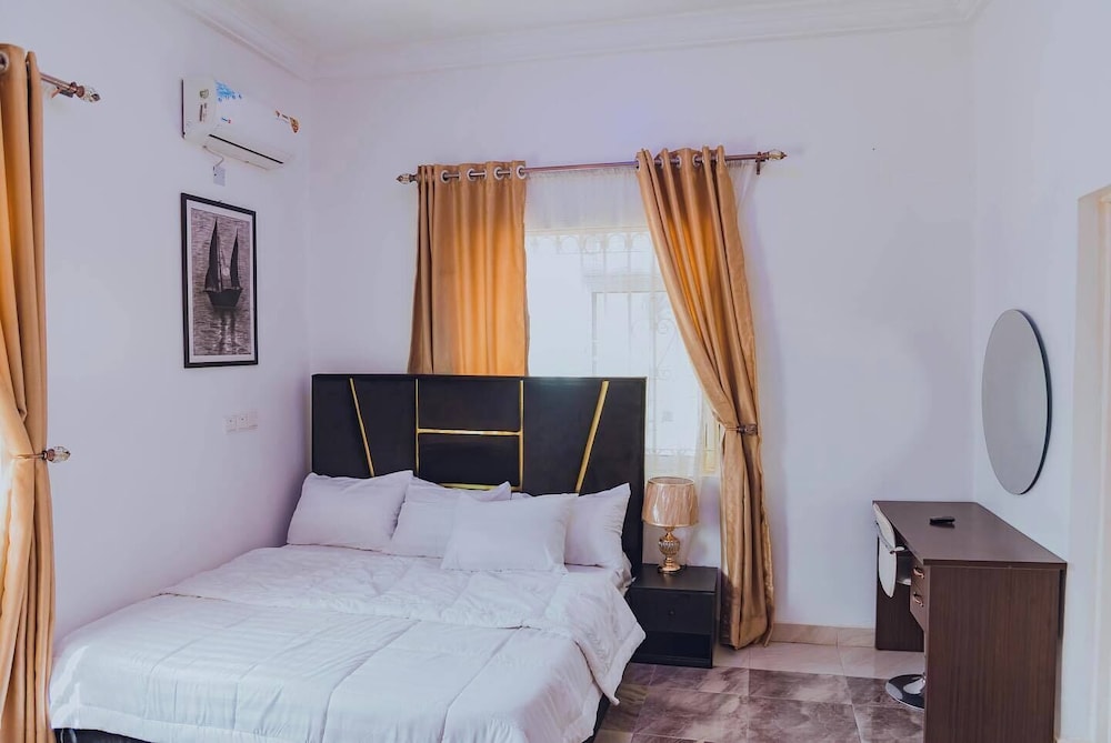 HEIK APARTMENT