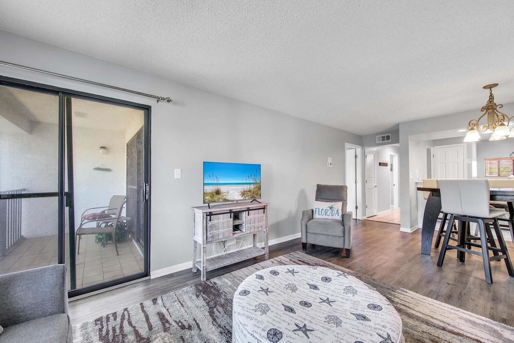 Edgewater Golf Villa 956