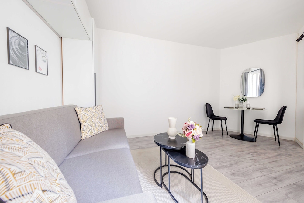 Intimate Studio - 2P - Vincennes/lac Saint-mande view 5