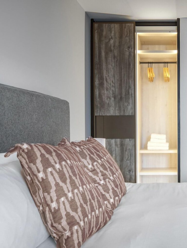 Charming 2 Bedrooms Apartment in London