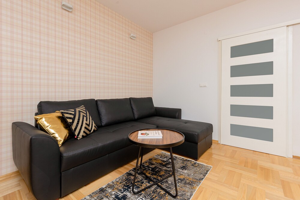 Jana Brożka Apartment Warsaw by Renters view 5