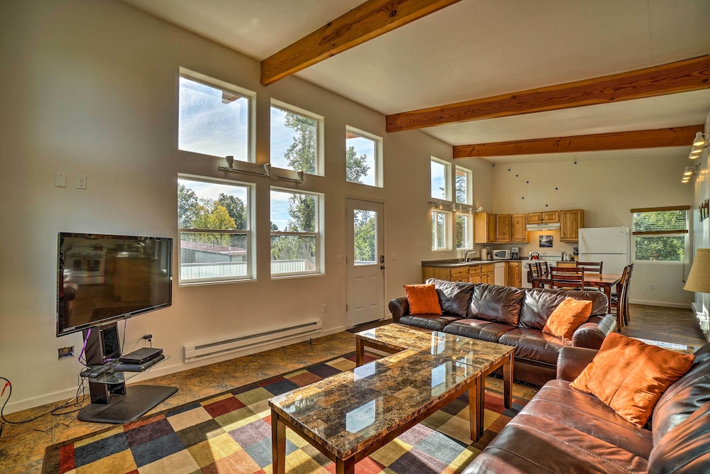Homer Vacations - Secluded Getaway w/ Deck, Steps to Fritz Creek! - Property Image 1