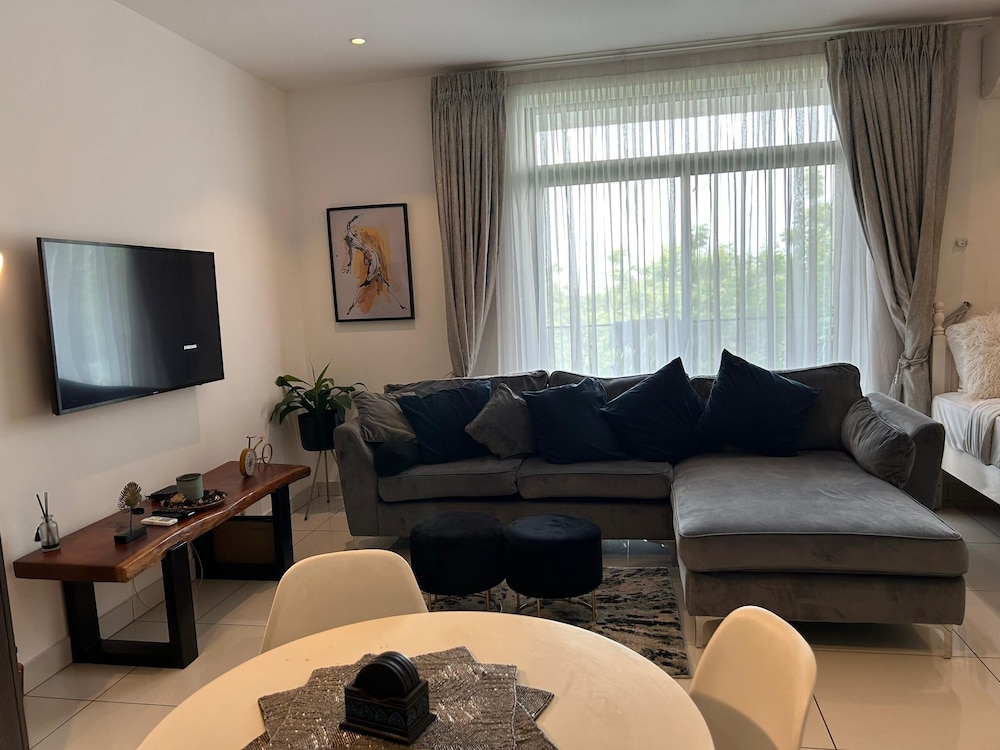 EBS LEGEND PROPERTIES