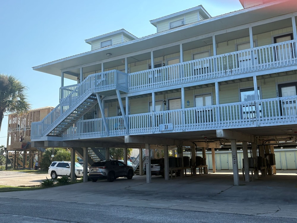 The Cove B 206