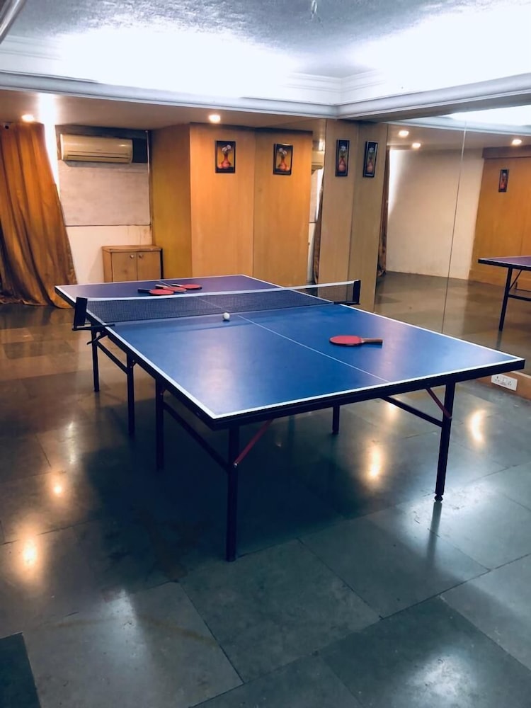 Velvet County Resort