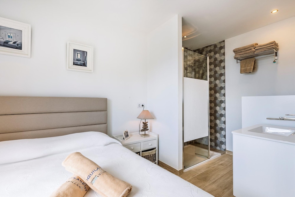 Rijos in J vea With 3 Bedrooms and 3 Bathrooms