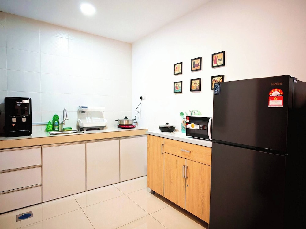 Ipoh Manhattan Free Waterpark 3BR 8pax Family Suite Mha306 by City Home Empire