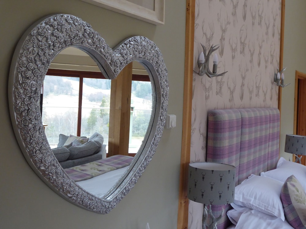 Dalnoid Cottages & Treehouses