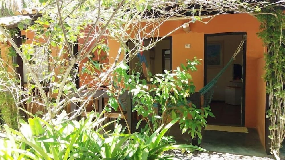 Casa de Temporada Felicidade, 38 Hóspedes, 2 Piscinas, 9 Suítes e 2 Churrasqueiras em Itacaré Bahia