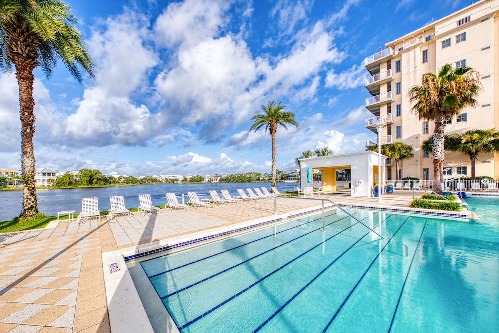 Carillon Beach Inn by Vacasa view 4