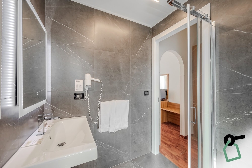 Hotiday Room Collection - Celle Ligure