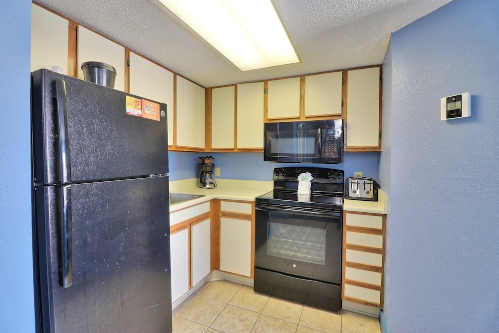 Patricia Grand 1804 1 Bedroom Condo