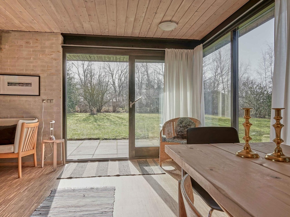 5 Star Holiday Home in Ronne