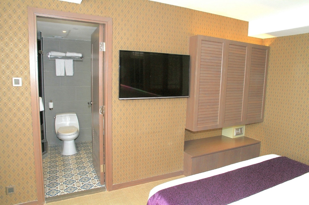 Largos Hotel