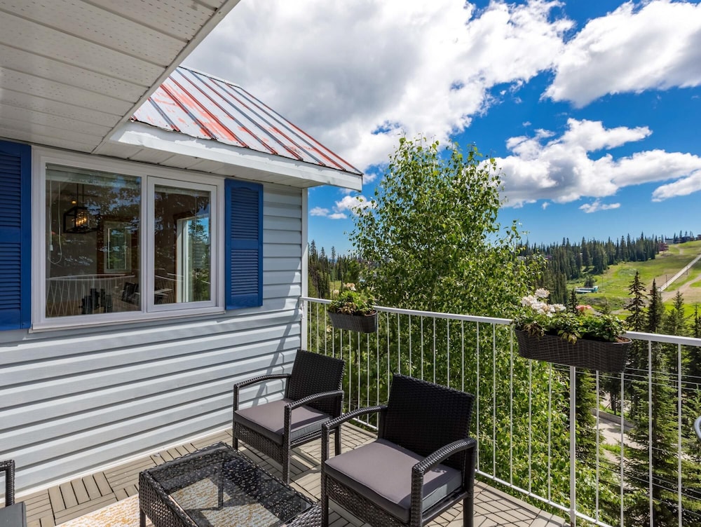 The Summit No Service Fees Hottub Patio BBQ