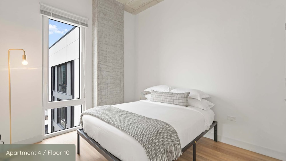 The Ultimate Lincoln Park Group Getaway