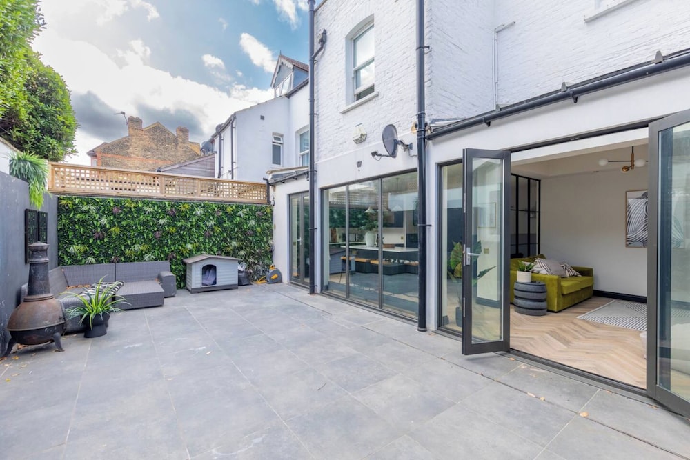 Contemporary Elegance - 2BD Flat, Clapham!