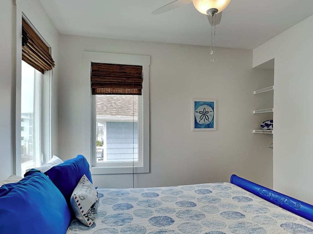 Shore Sounds Fun by Topsail Realty