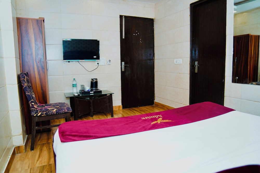 Hotel Arthcontinental By Admire Stays