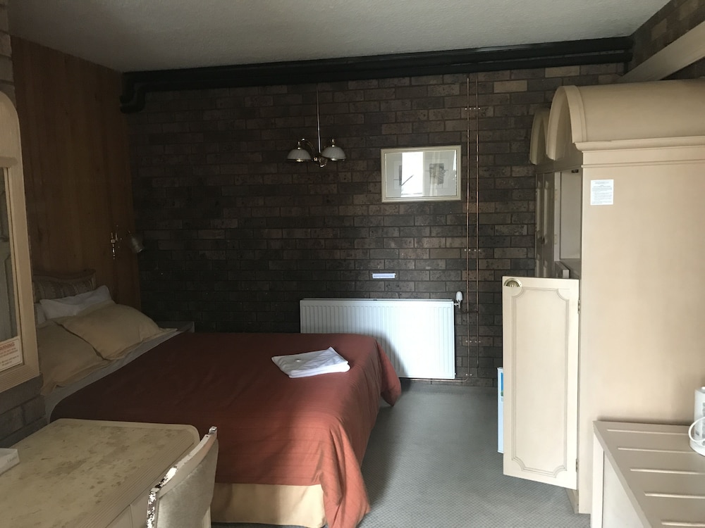 Cooba Holiday Motel