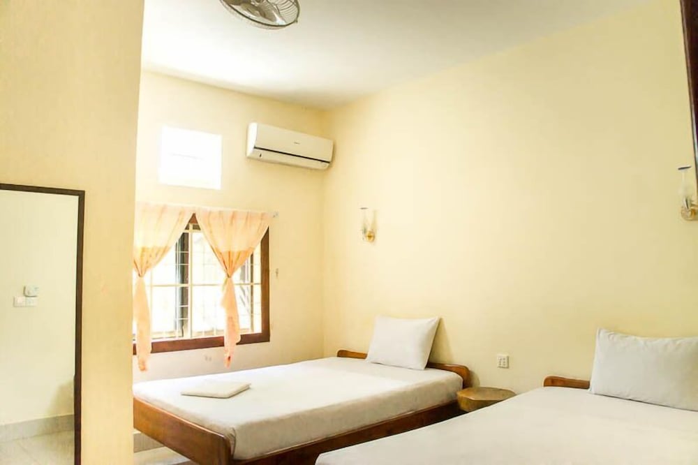 Visal Sak view 3