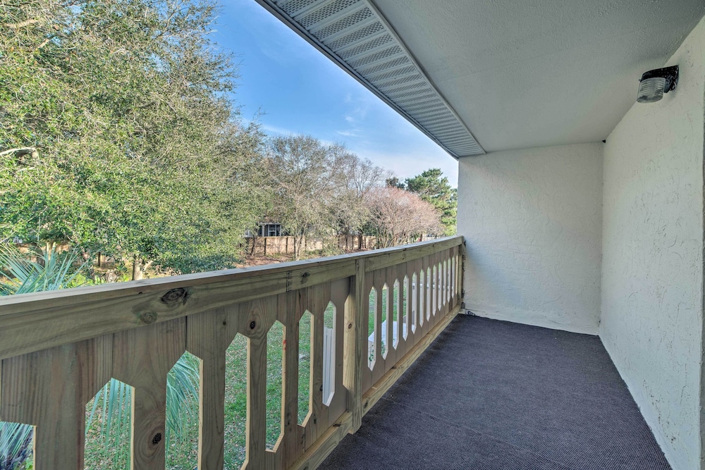 PCB Townhome: Walk to Beaches, Resort Amenities!