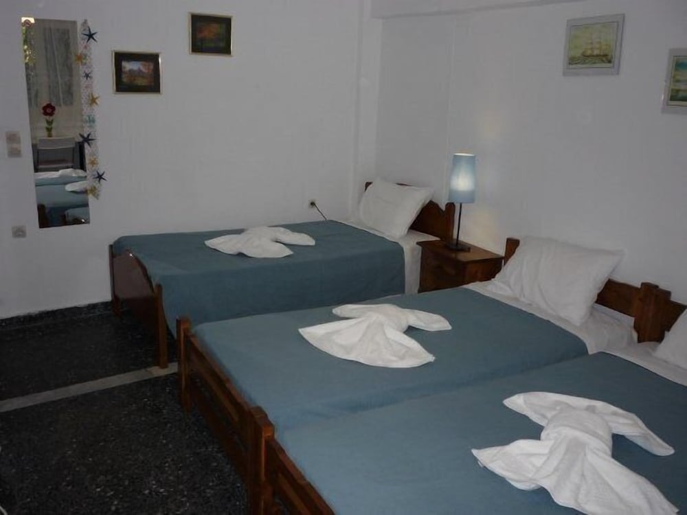 Apanemia Rooms