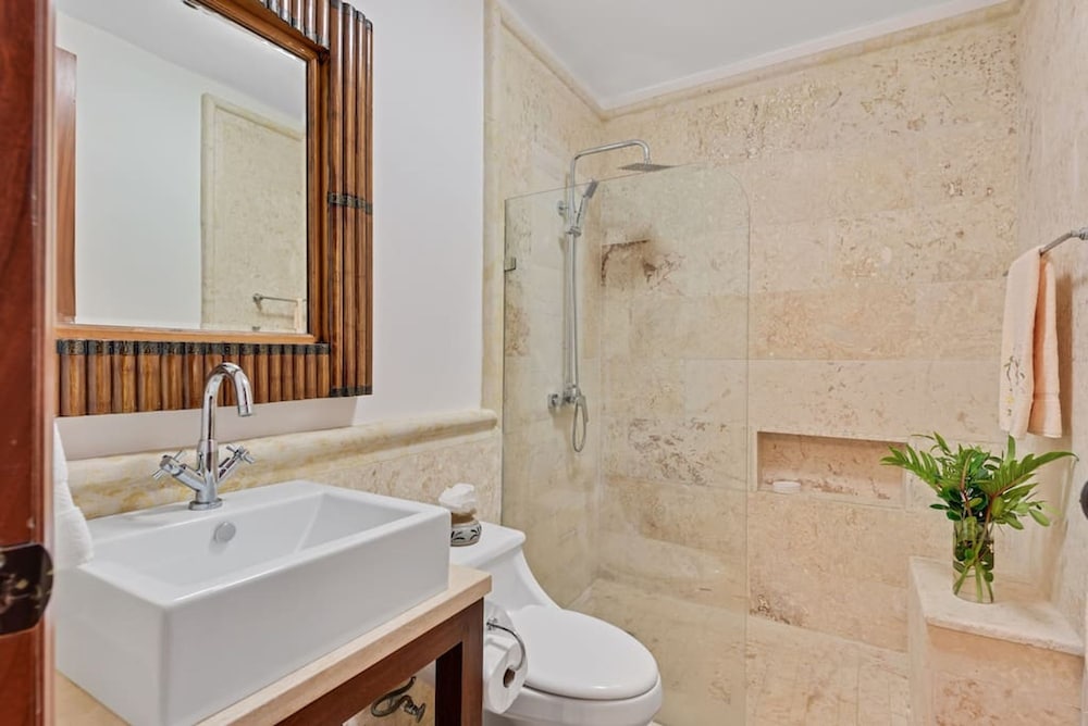 Magnificent Eight Bedroom Holiday Home