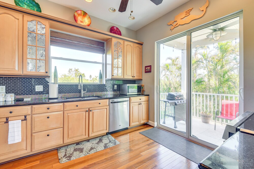 Dock, Kayaks & On-site Pond: Terra Ceia Home