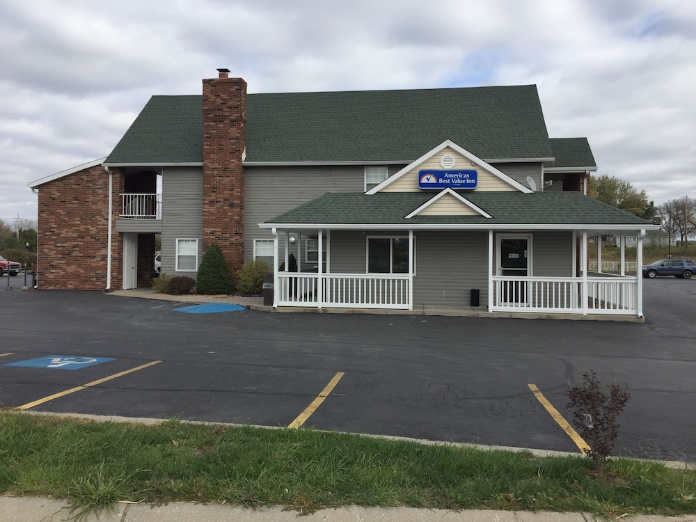Residential Suites Blue Springs by Hotel O I 70 view 3