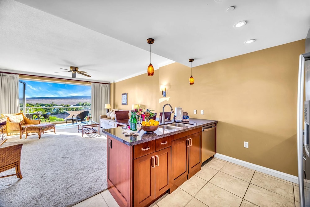 Honua Kai Konea 2 Free Rental Cars KBM Resorts Massive Lanai 2 Units, 3 Bedrooms Ml-1433