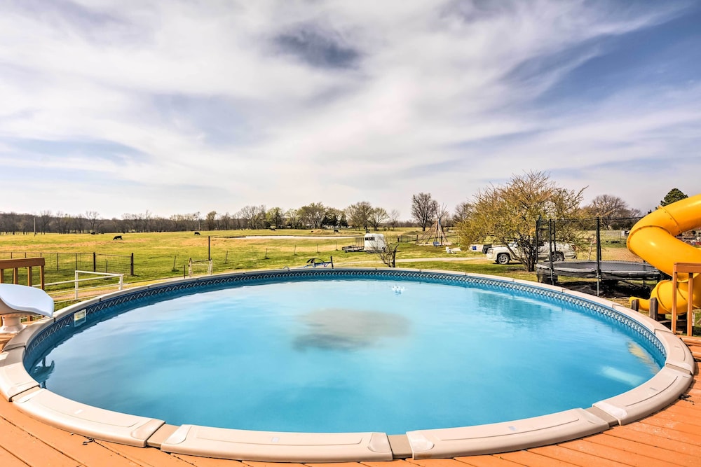 Bartlesville Vacations - Bartlesville Cabin w/ Pool, Hot Tub  Trampoline! - Property Image 10
