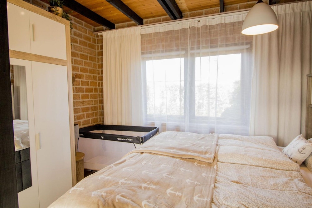 Bungalow in Sint Maartenszee Near Dune