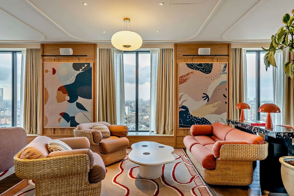 East London Skyline Retreat